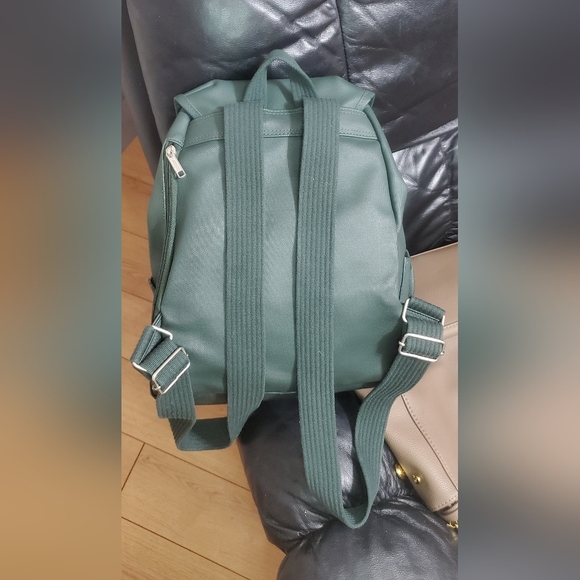 Lacoste Backpack - Picture 4 of 9